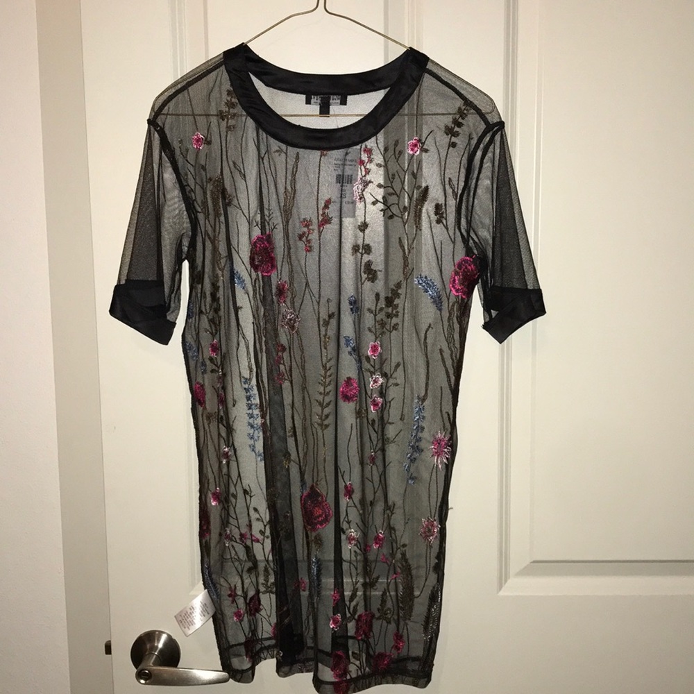 Mesh flower top